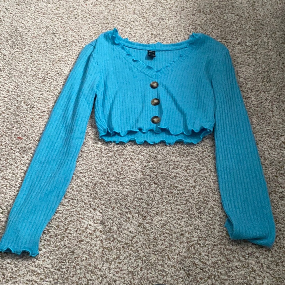 Long sleeves crop top